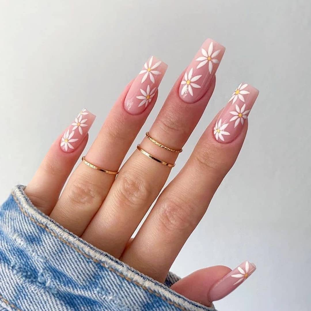stylish and modern coffin nail art nail art technique showcasing beautiful hues with refined nail aesthetics, featuring trendy coffin nail shape